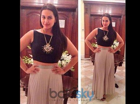 Sonakshi Sinha In Zara+Mirage