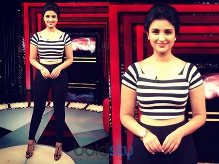 Parineeti Chopra In Stroped Crop Top Parineeti Chopra In Stroped Crop Top