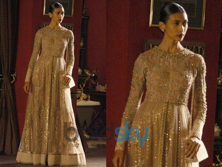 Mirror-work Silhouette