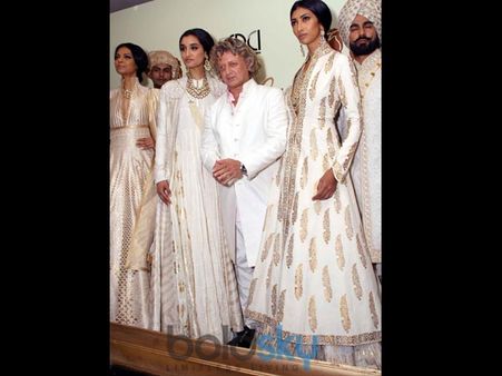 Rohit Bal's With His Models