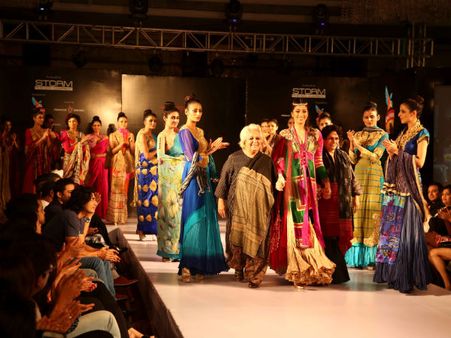 Designer MonaPali With Her Collection 