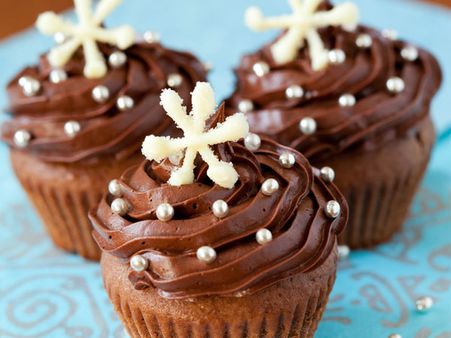 Cakes & Pastries Cakes & Pastries