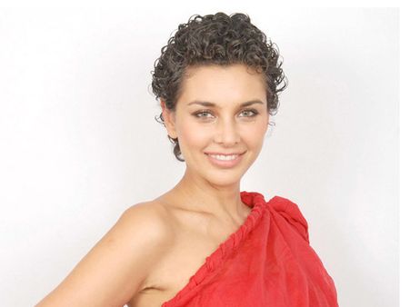 3. Can't you be more feminine: 