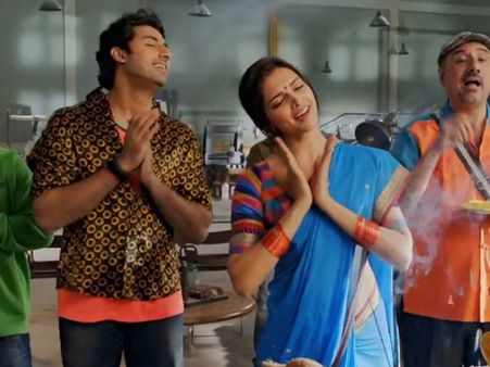 “Reeti-rivaaz saare bhool gaye ho tum (You've forgotten all manners)”: