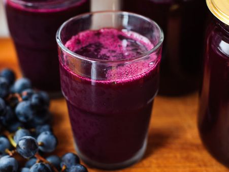 Pectin with grape juice