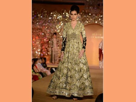 Aishwarya Rai – Abu Jani Sandeep 