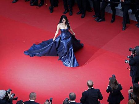 A Stunner On The Red Carpet A Stunner On The Red Carpet