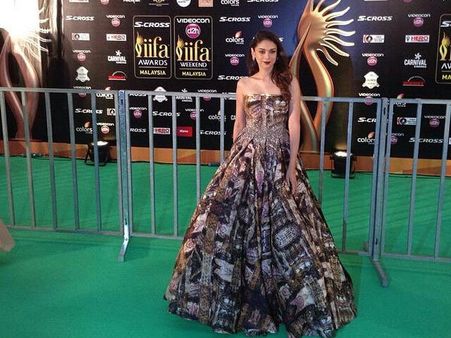 Divya Khosla Divya Khosla