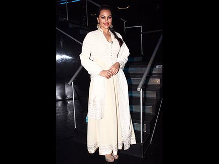 In Abu Jani Sandeep Khosla