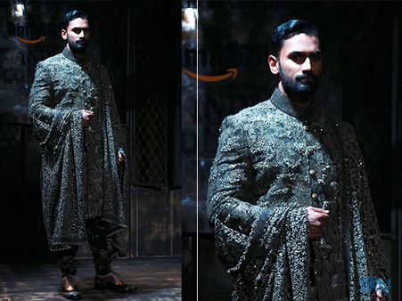 Bubble Sleeves & Gold Detailing