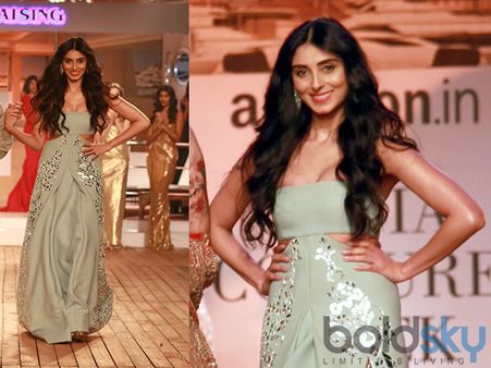 Prenia Qureshi For Monisha Jaising