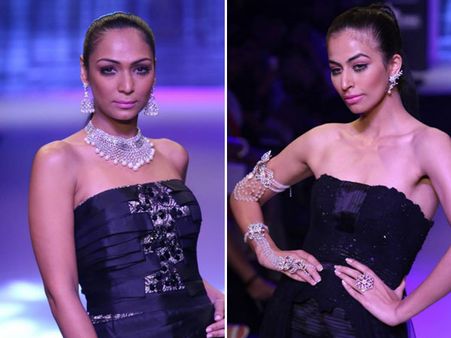 Haat Phools & Armlets