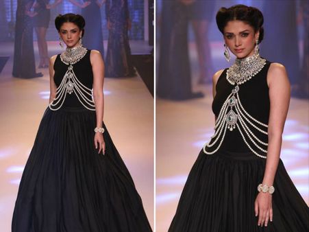 Aditi Rao For Yoube Jewellery Aditi Rao For Yoube Jewellery