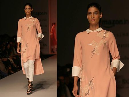 Collared Peach Collared Peach