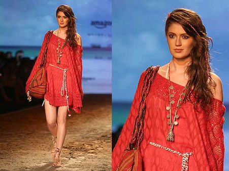 Knitted Off-Shoulder Knitted Off-Shoulder