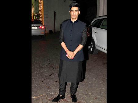 Manish Malhotra In Black Kurta Manish Malhotra In Black Kurta
