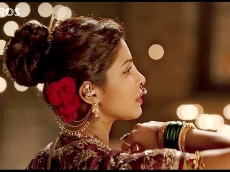 2. Traditional Jewels: