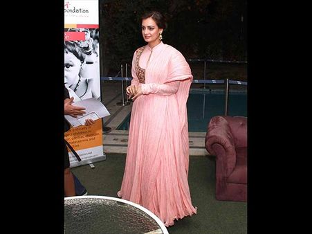 Dia Mirza's Pink Anarkali