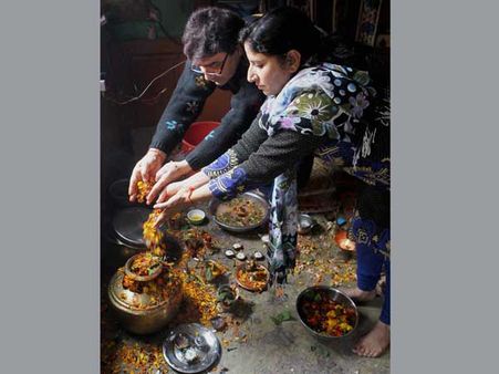 Reason Behind Offering Flowers To The Deity