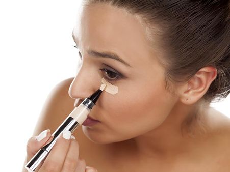 How To Apply A Concealer
