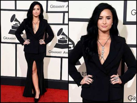 Demi Lovato In Deep Black 