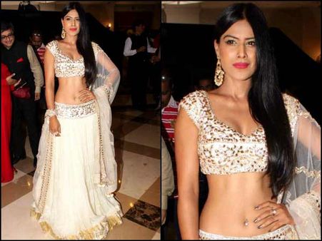 The White Lehenga The White Lehenga