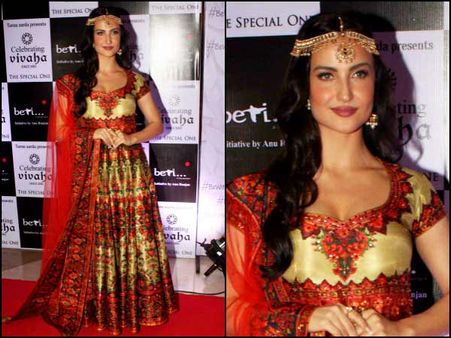 Elli Avram In Indian Avatar Elli Avram In Indian Avatar