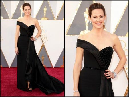 Jennifer Garner In Atelier Versace Gown