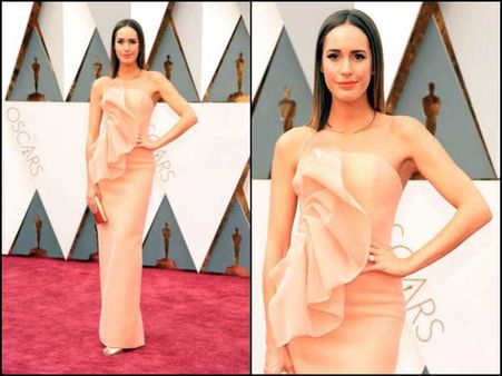 Louise Roe In Peach Strapless Gown