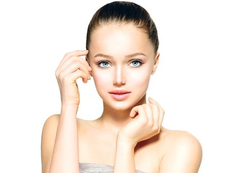 Salt Improves The Skin Tone: 