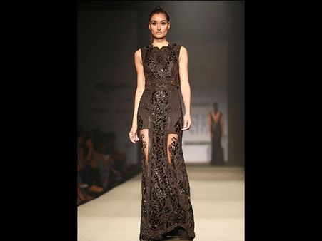 Meticulous Appliqué Takes The Center Stage