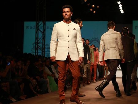 The Handsome Showstopper