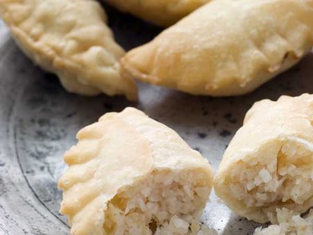 Coconut Gujiya: 
