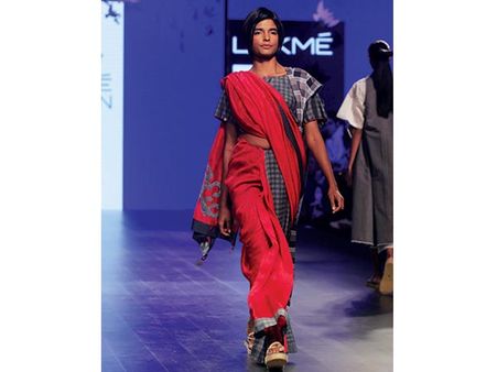 Say Hello To Dead Red