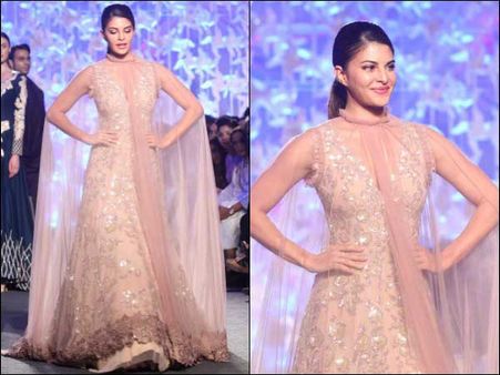 Jacqueline Fernandez - Showstopper Jacqueline Fernandez - Showstopper