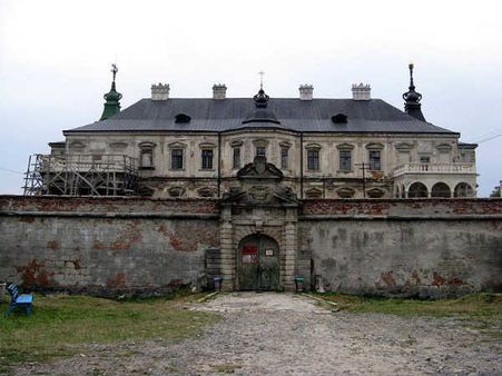  Pidhirtsi Castle, Pidhirtsi, Ukraine