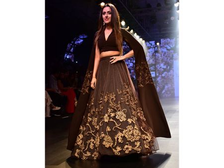 Intricate Thread Work