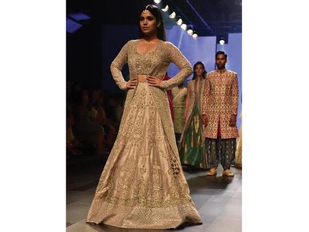 Bhumi Pednekar Showstopper For SVA