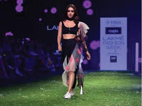 Shraddha Kapoor Showstopper For Masaba