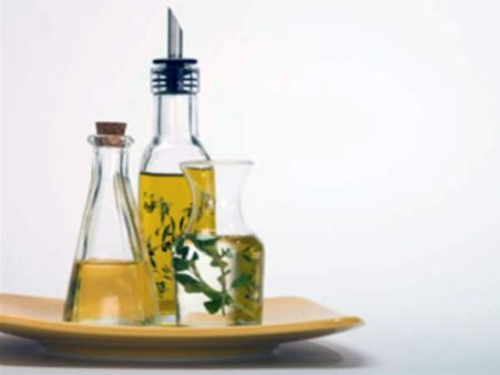 Kukui Nut Oil: Kukui Nut Oil: