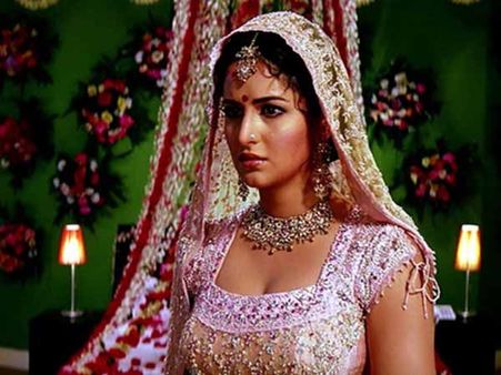 Jia-s Pink Lehenga - Humko Deewana Kar Gaye Jia-s Pink Lehenga - Humko Deewana Kar Gaye