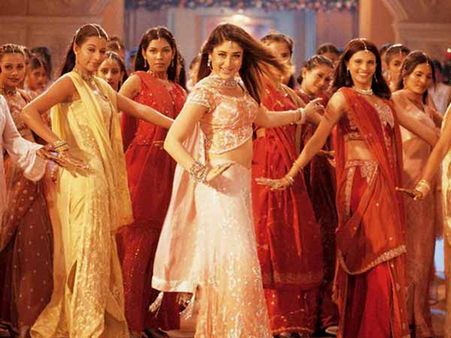 Poo's Lehenga - K3G Poo's Lehenga - K3G