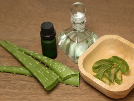 8. Soothing Aloe Vera Gel: