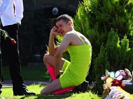 This Soldier Vowed To Dress Himself This Way On His Friend's Funeral