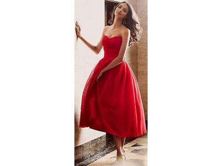 Sweetheart Neckline Dresses/Top