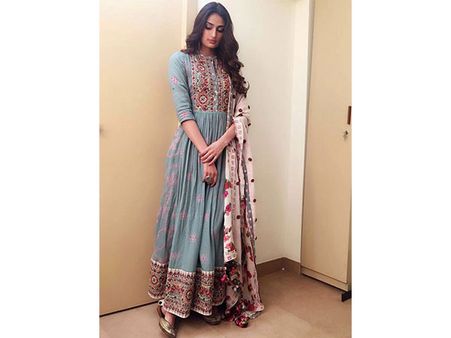 Athiya's Simple Suit