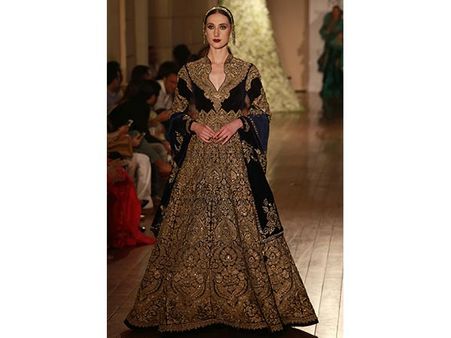 The Magnificent Gown The Magnificent Gown