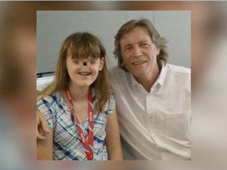 Cassidy Hopper – The Girl With Operated Eyes & Nose