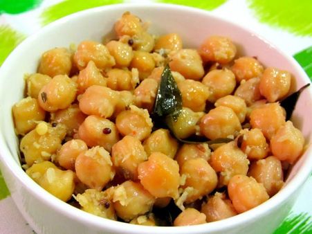 Channa Dal Usli or Sundal: 