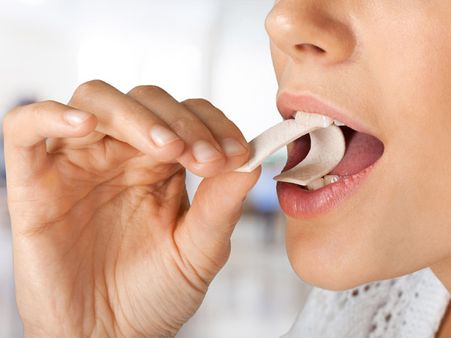 2. Chewing Sugarless Gum: 